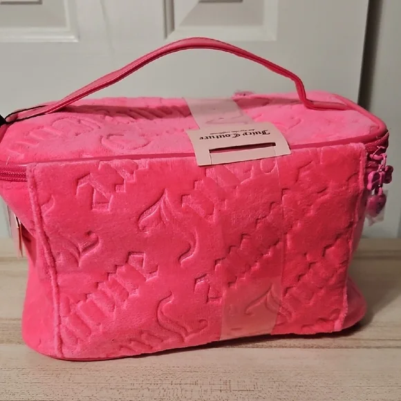 Juicy Couture NWT Bright Pink Rhinestone 'Juicy' Cosmetic Case with Top Handle - Picture 2 of 5